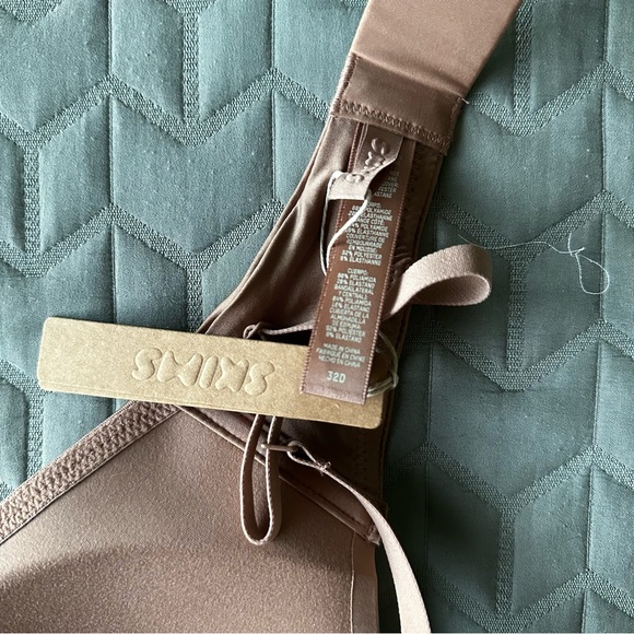 SKIMS Women's Intimates Bra in Light Brown - Picture 4 of 4